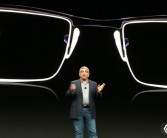 Facebook高管谈AR眼镜：最大困难是降低功耗，短期内无法实现